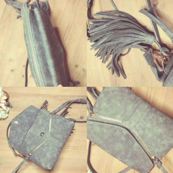 Gray Crossbody Purse NWOT - Picture 4 of 5